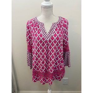 Crown & Ivy Pink and White 3/4 Sleeve Top Size PL